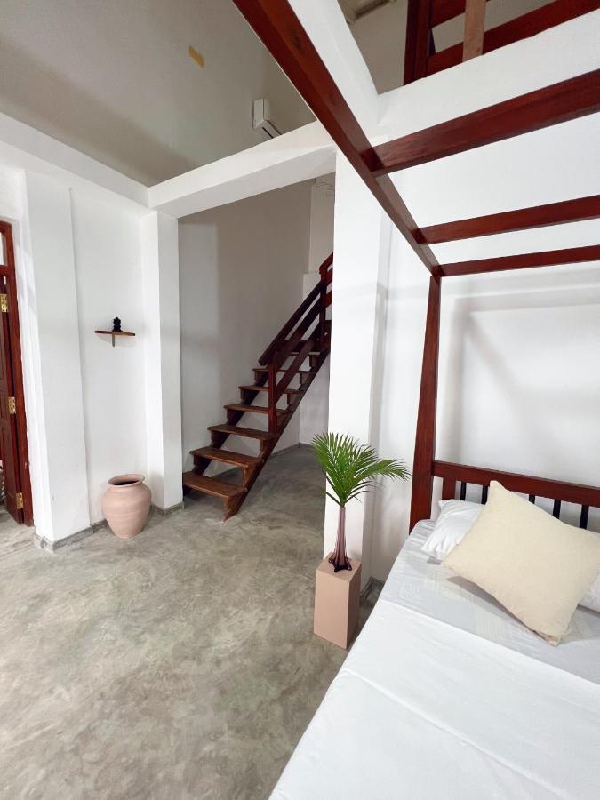 Komox Gedara Galle Luaran gambar