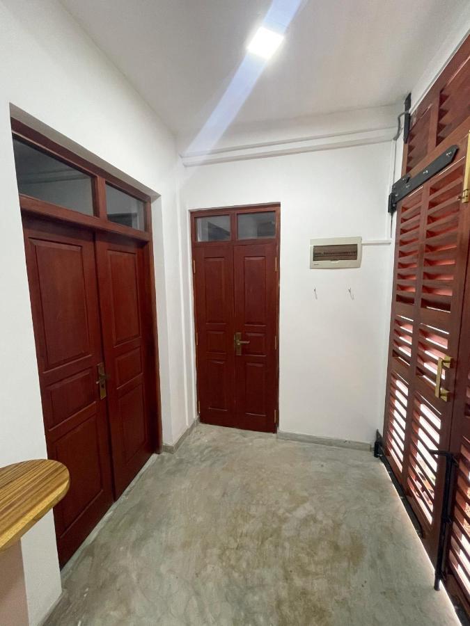 Komox Gedara Galle Luaran gambar